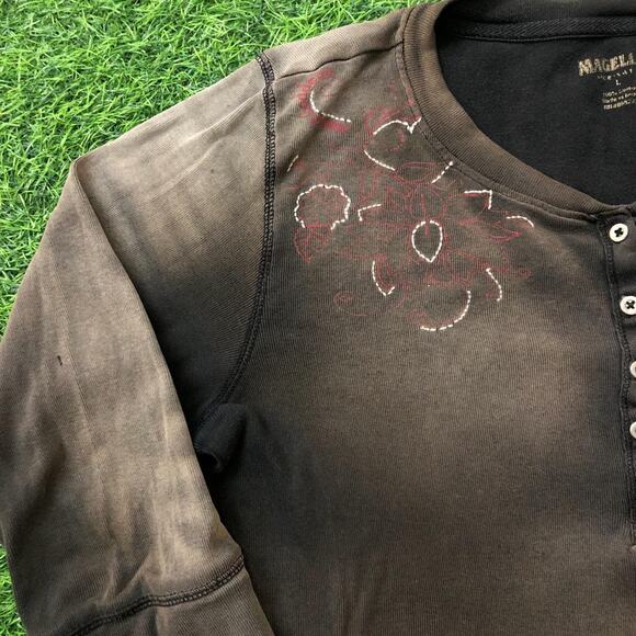 Women’s Retro Button Magellan Flower Embroidered Long Sleeve - Picture 3 of 6